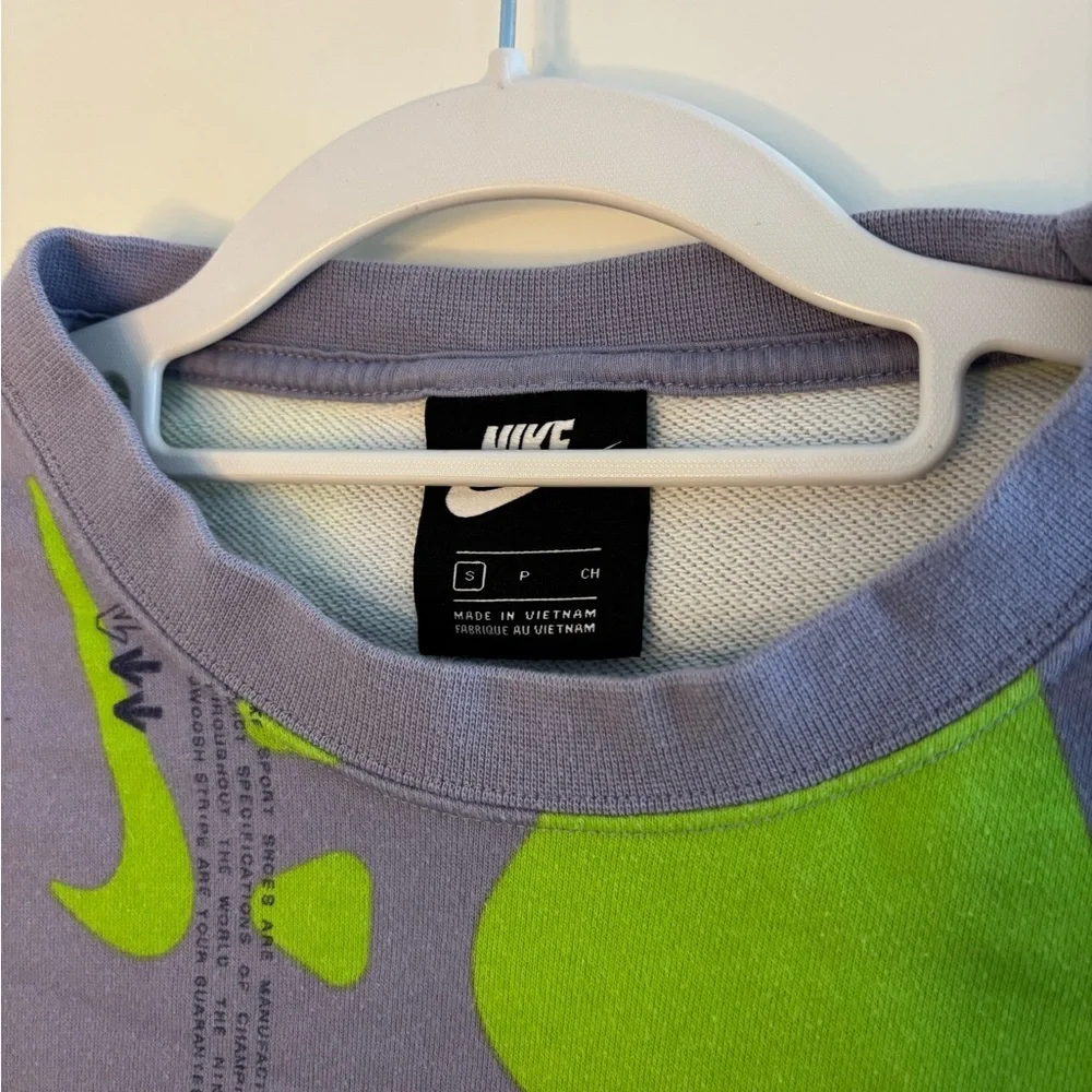 Nike Women's Sweatshirt in Purple and Green